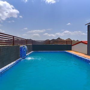 Mangal Hotel & Resorts Pool